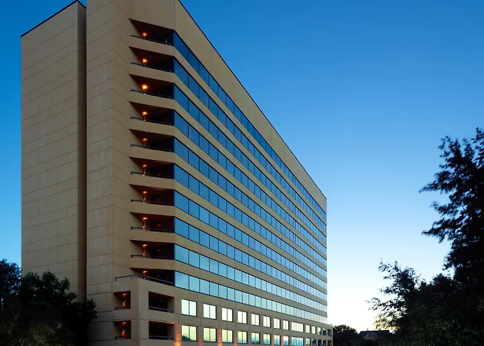 Austin Hotels near Austin-Bergstrom International Airport (AUS)